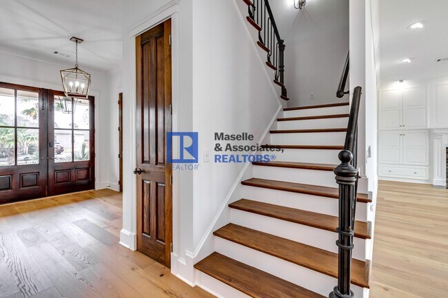 Building Photo - 1418 Windrose Dr