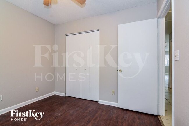 Building Photo - 3112 Gordon Ct