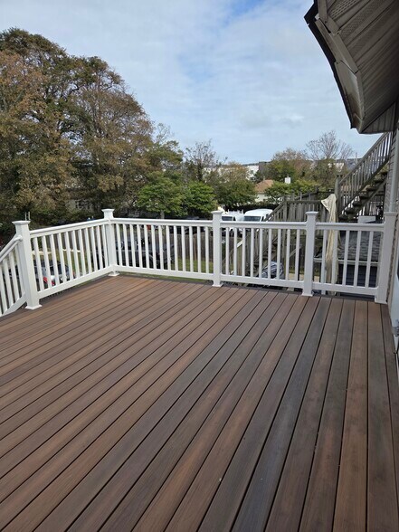 deck - 117 Seaview Ave