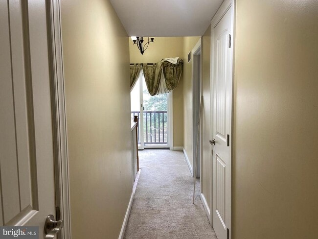 Building Photo - 99 Chatham Ct