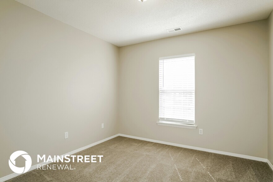 Building Photo - 4900 Heatherfield Way