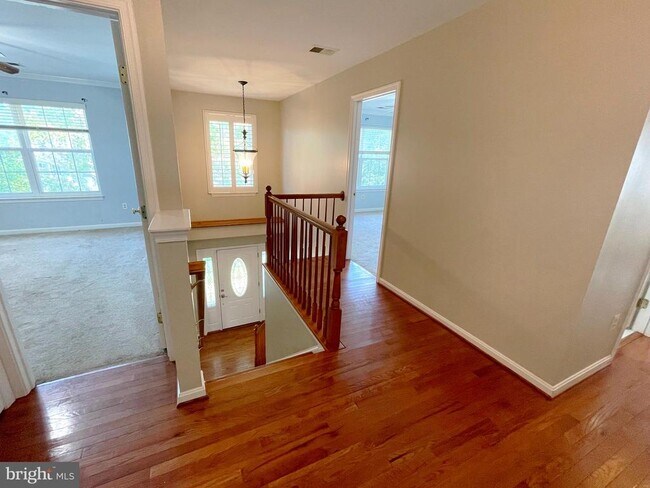Building Photo - 20871 Freedom Run Dr