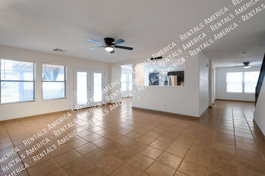 Building Photo - 10646 E Bogart Ave