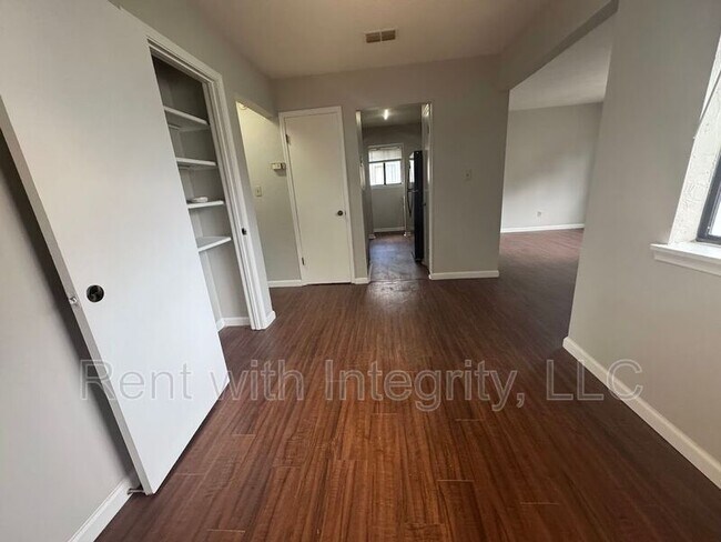 Building Photo - 1445 Willow Bend Way