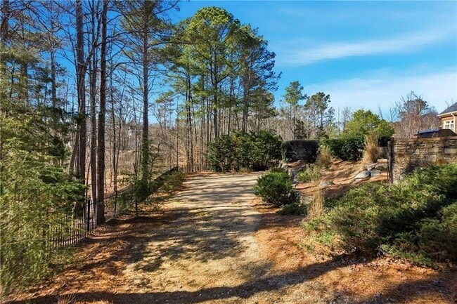 Building Photo - 6335 Howell Cobb Ct