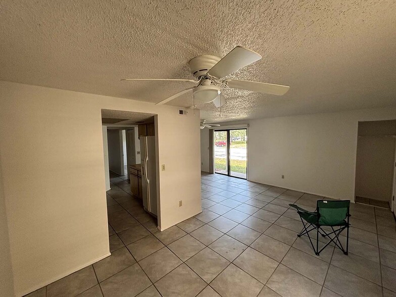 LR DR Combo - 127 Camphor Cir