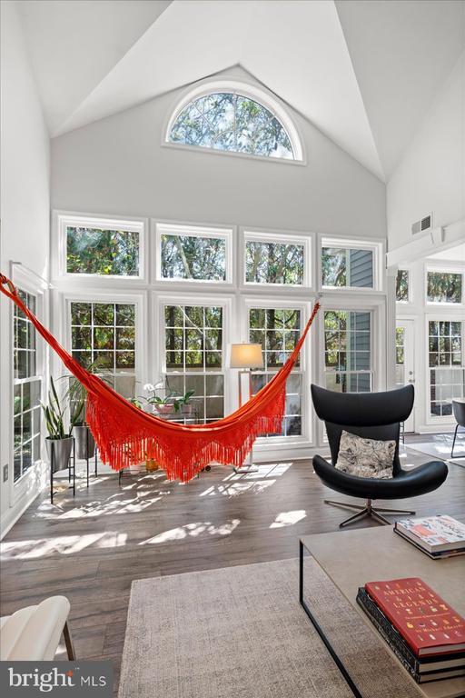 Building Photo - 9 Cromwell Ct