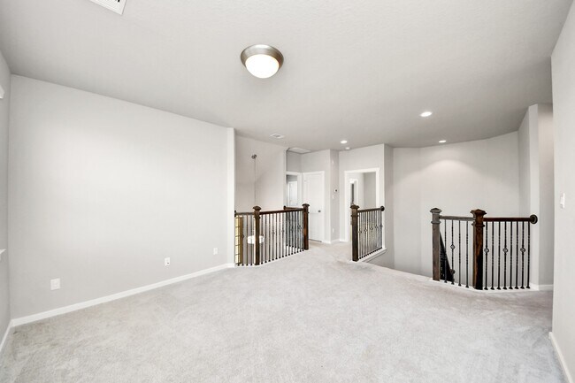 Building Photo - 24754 Levante Dr