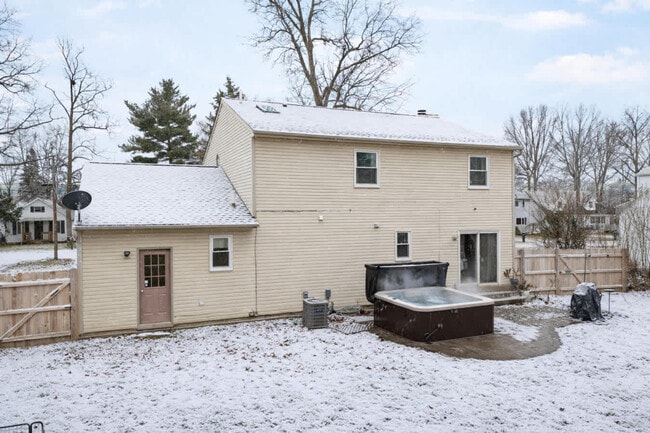 Building Photo - 185 Heights Ave