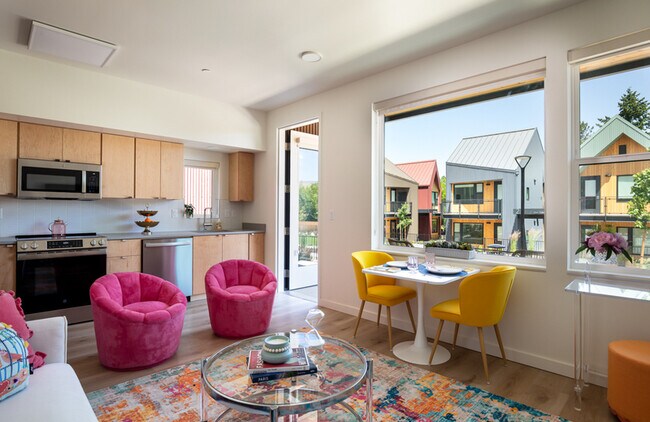 Building Photo - 1244 Quincy St