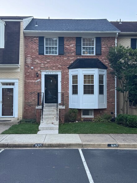 Building Photo - 9217 Burke Rd