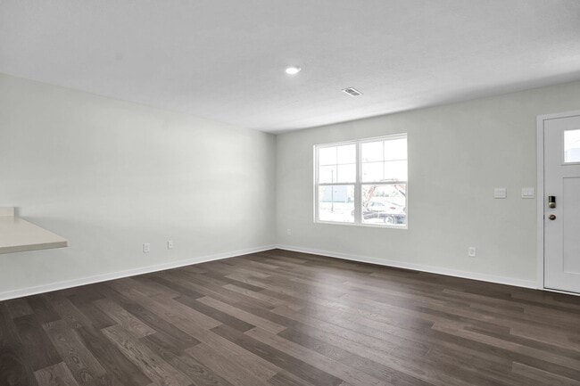 Building Photo - Stunning 4-Bedroom Home in New Constructio...