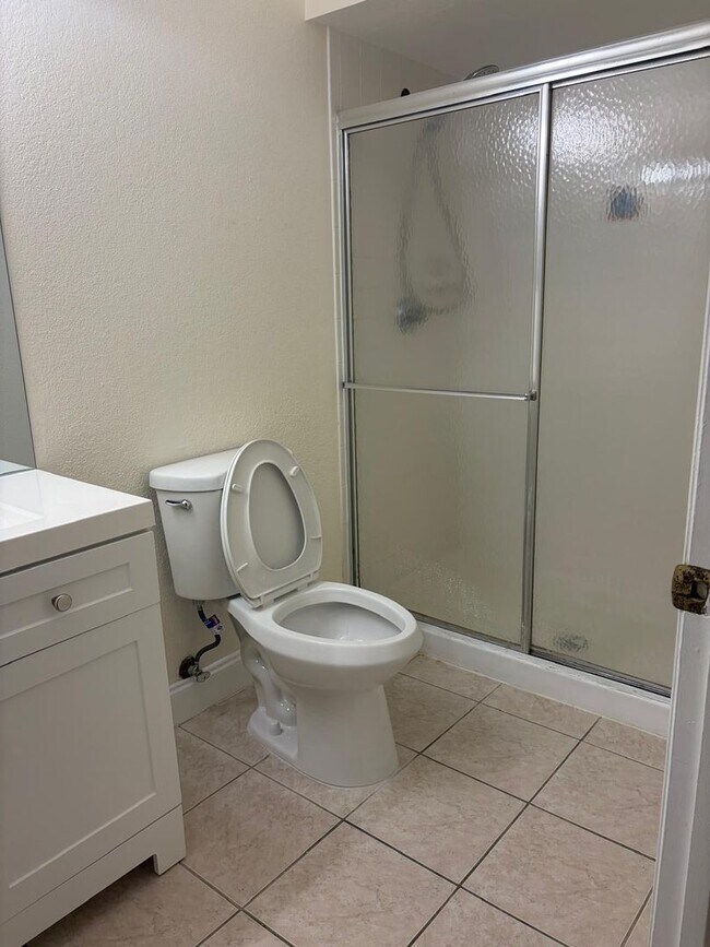 Building Photo - Beautiful Condo in Verano Delray