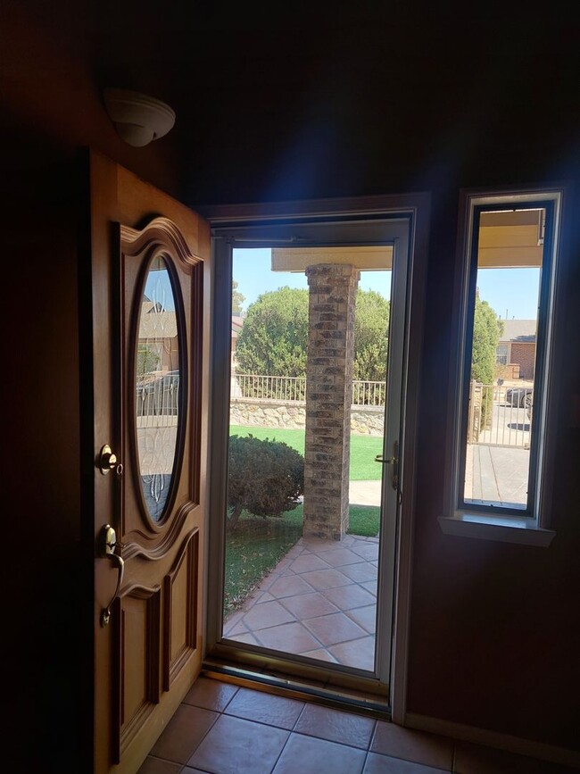 Building Photo - Beautiful Rental near Fort Bliss
