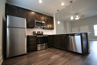 Building Photo - Move In Ready! – 3BD/2BA Azle Duplex | Granite Counters, Stainless Steel Appliances, Hardwood-Loo...