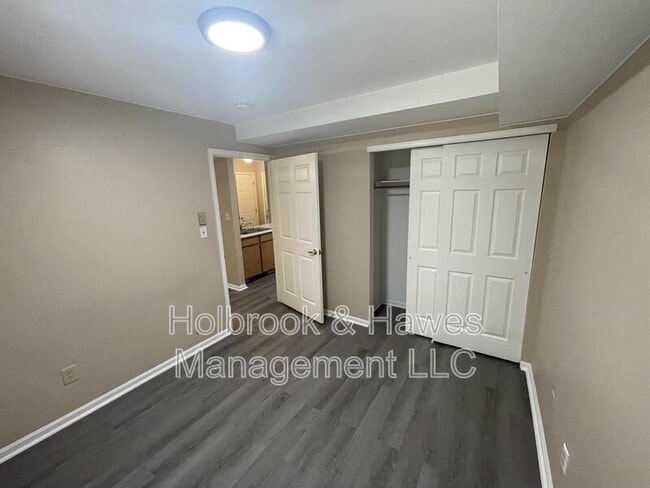 Building Photo - 4531 Boardwalk Dr