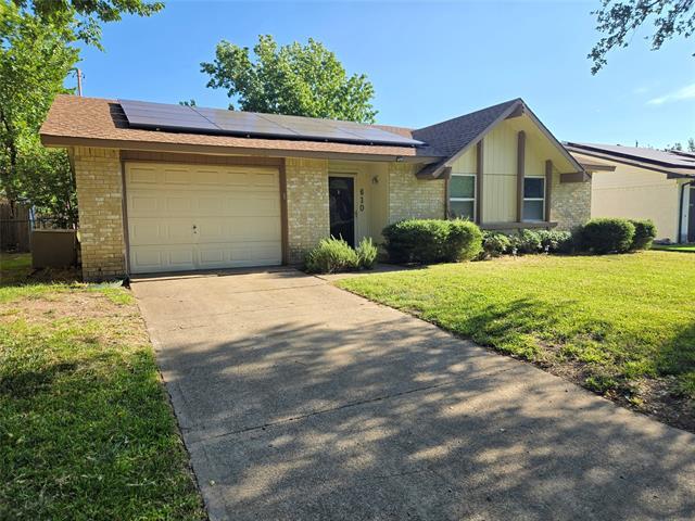 Primary Photo - 610 Edelweiss Dr