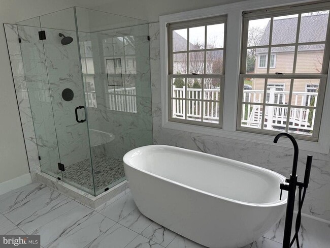 Building Photo - 2054 Madrillon Rd