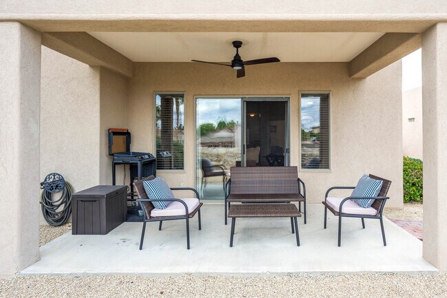 Building Photo - 2711 Sunrise Point Rd