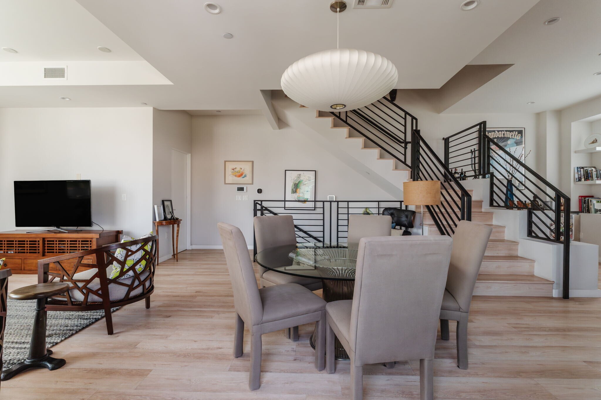 Building Photo - 6072 Pickford St