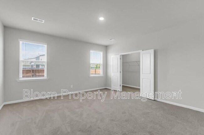 Building Photo - 425 Ribiero Dr
