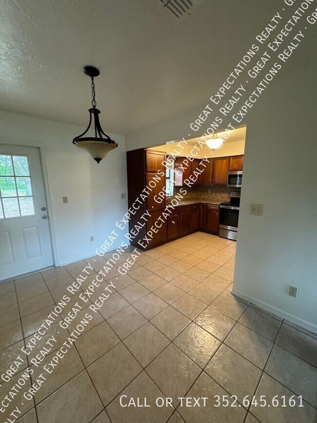 Building Photo - 62 Teak Loop