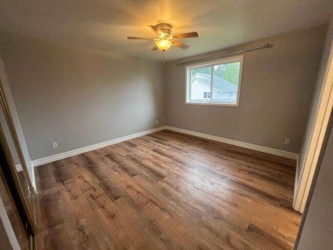 Building Photo - 27208 Manor Pl NW