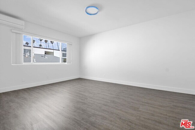 Building Photo - 848 18th St