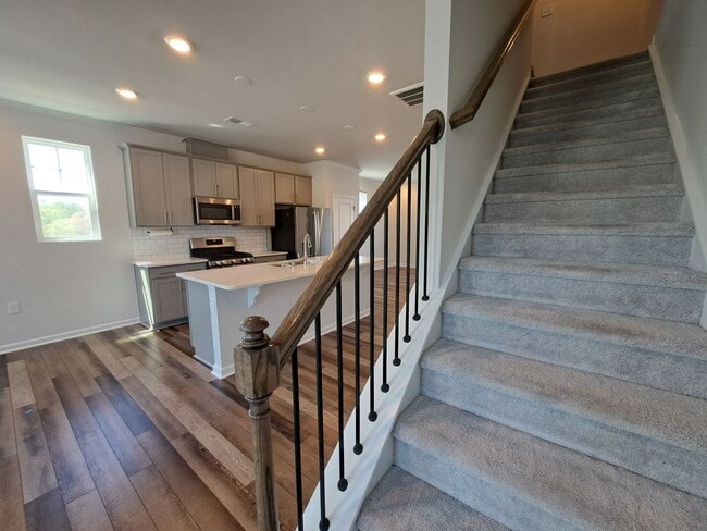 Building Photo - 2728 Chert Ln