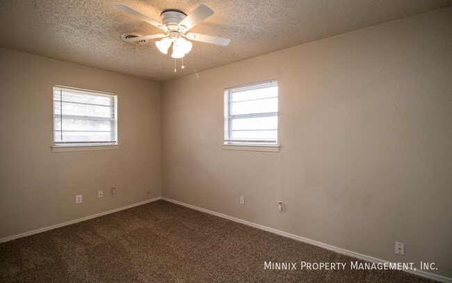 Building Photo - 1602 58th St