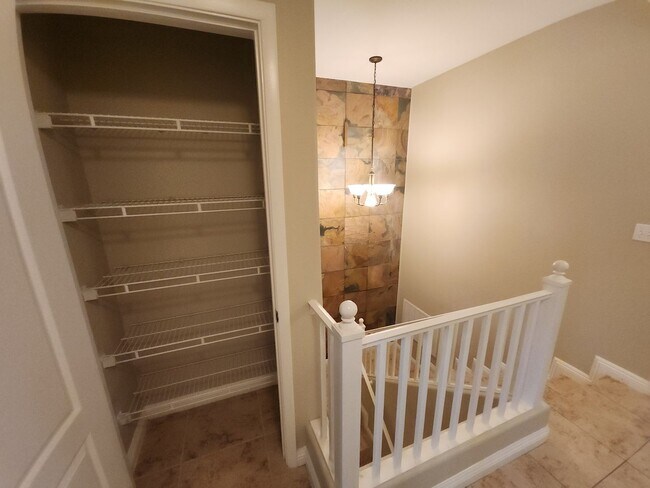 Building Photo - Immaculate Two Story Townhouse style Condo in Summerlin.