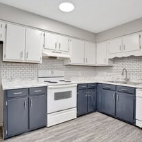 Building Photo - 2 Bed/1.5 Bath Apartment-Rossville, GA