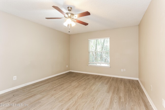 Building Photo - 10002 Lancashire Dr