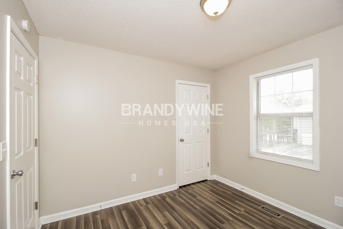 Building Photo - 230 Brookside Dr