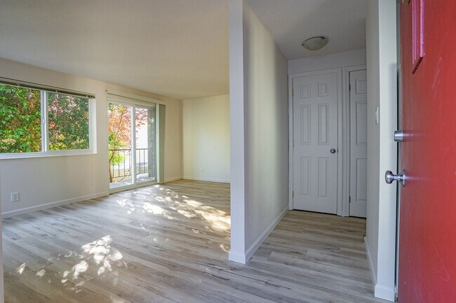 Interior Photo - Whitman Apartments