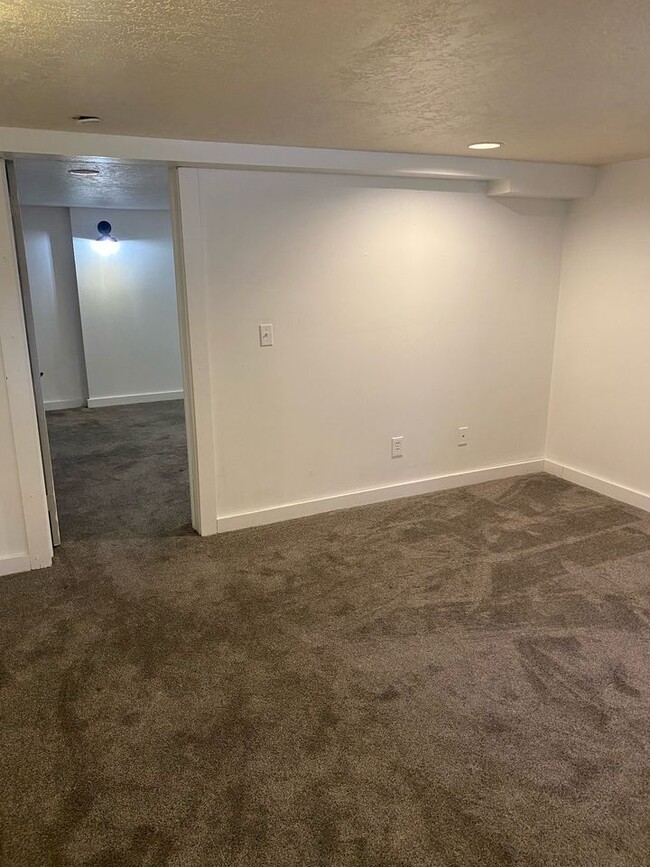 Send bedroom-sized room for office, playroom, etc. Has walk-in closet. - 2335 Harrison Blvd