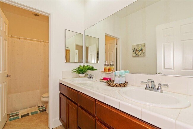 Building Photo - 47450 Manteca Ct