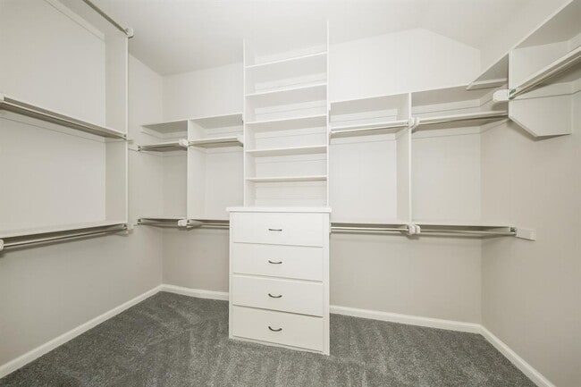 Building Photo - 2517 SE 38th St