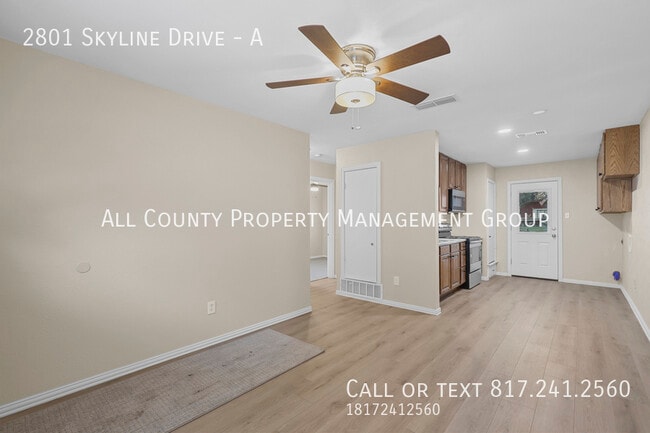 Building Photo - 2801 Skyline Dr