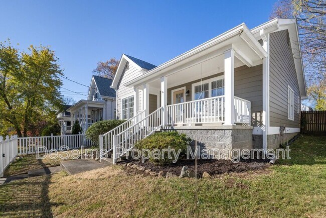 Building Photo - 508 S 12th St