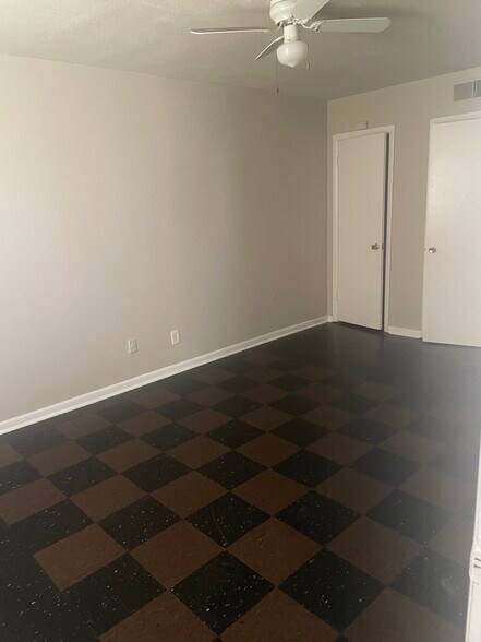 Bedroom - Faulkner Court Apartments