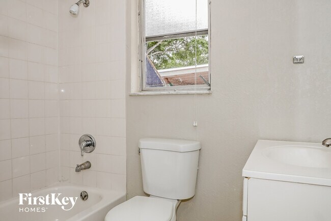 Building Photo - 3453 NW 191st St