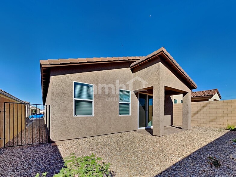 Building Photo - 537 Silverbell Falls Pl