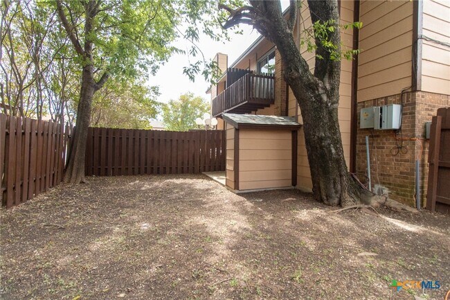 Building Photo - 1105 Covey Ln