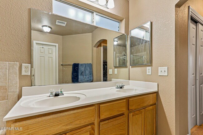 Building Photo - 6312 Casper Ridge Dr