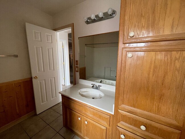 Building Photo - 3-Bedroom House for Rent in Killeen, TX