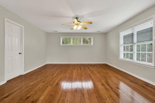 Building Photo - 3064 Igou Crossing Dr