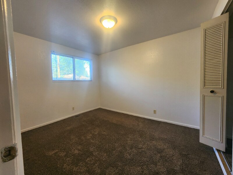 Building Photo - 1637 Cedar St