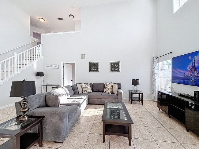 Building Photo - 217 Sevilla Ave