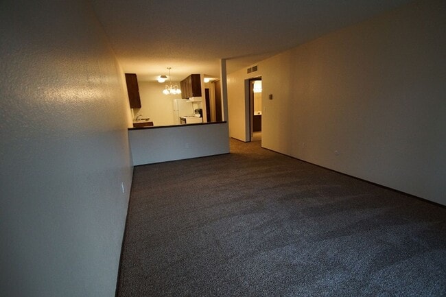 Building Photo - Charming One-Bedroom with Fountain-View Balcony